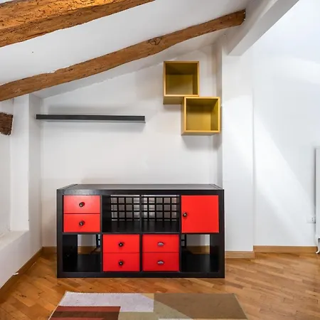 Guerrazzi Vicino A Palazzo Garganelli * Μπολόνια